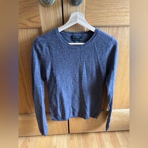 Tahari - 100% Cashmere - Crew neck sweater
